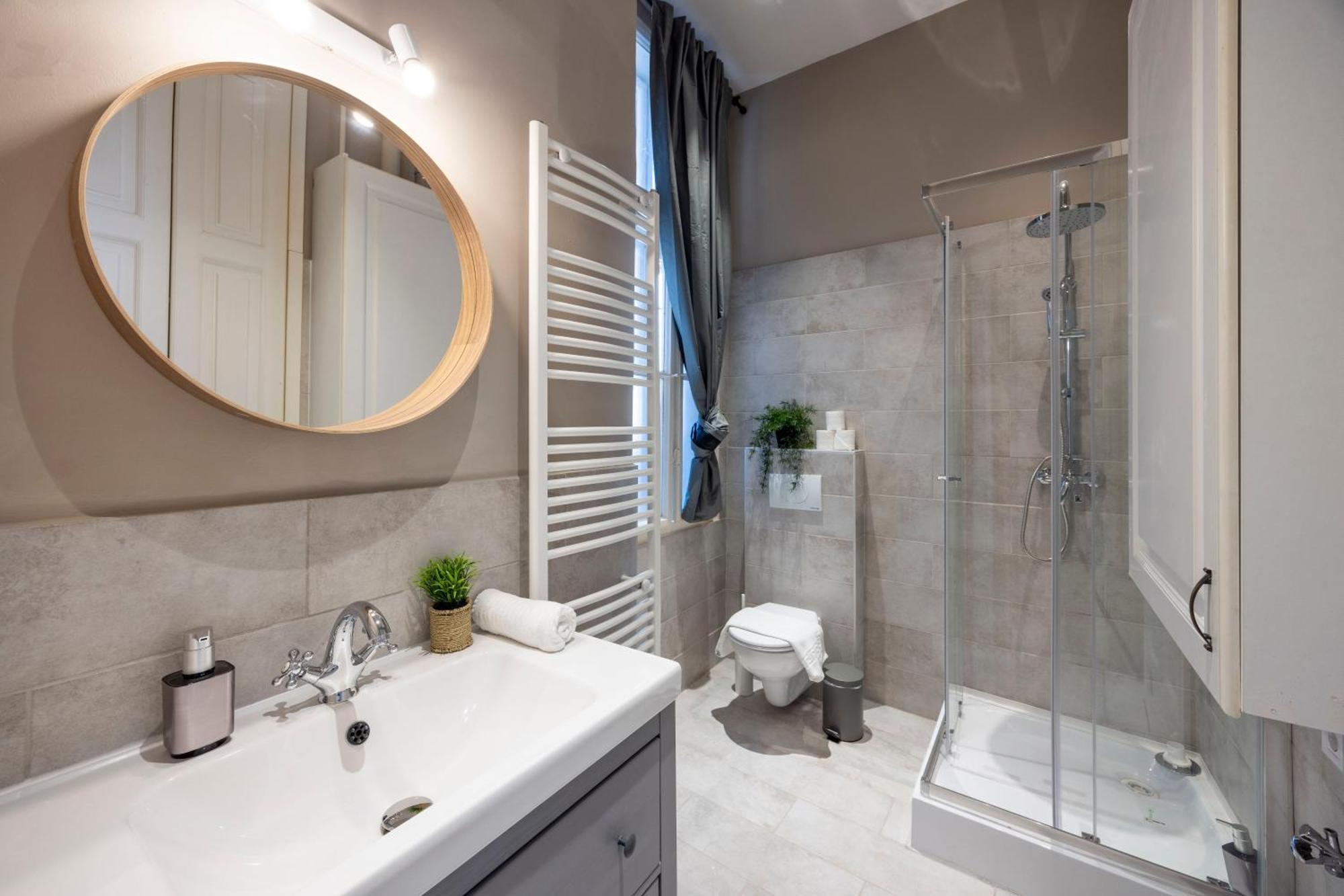 Charming Central Dream Home & Retreat By Prestige Homes Budapeste Exterior foto